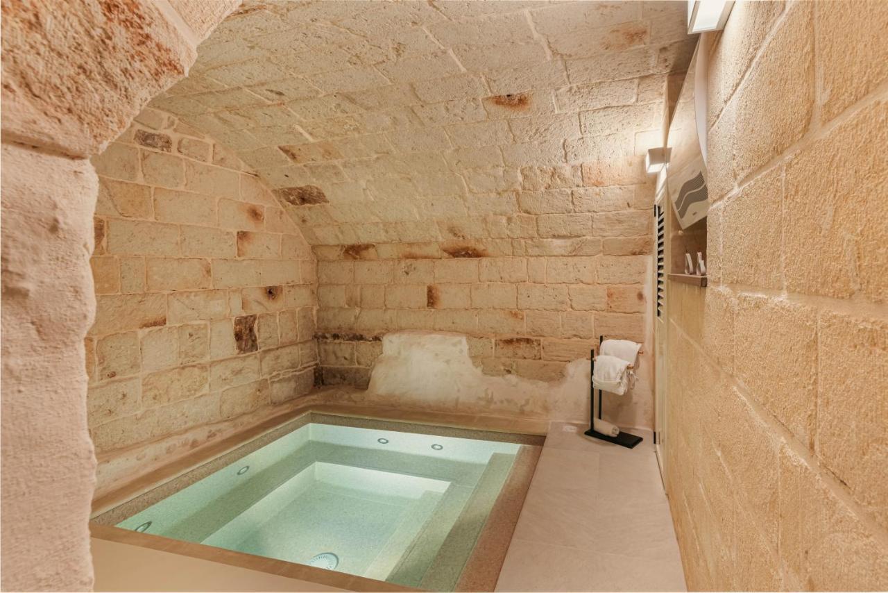 Exclusive - Suite Spa Con Idromassaggio Jacuzzi Fasano Exteriör bild